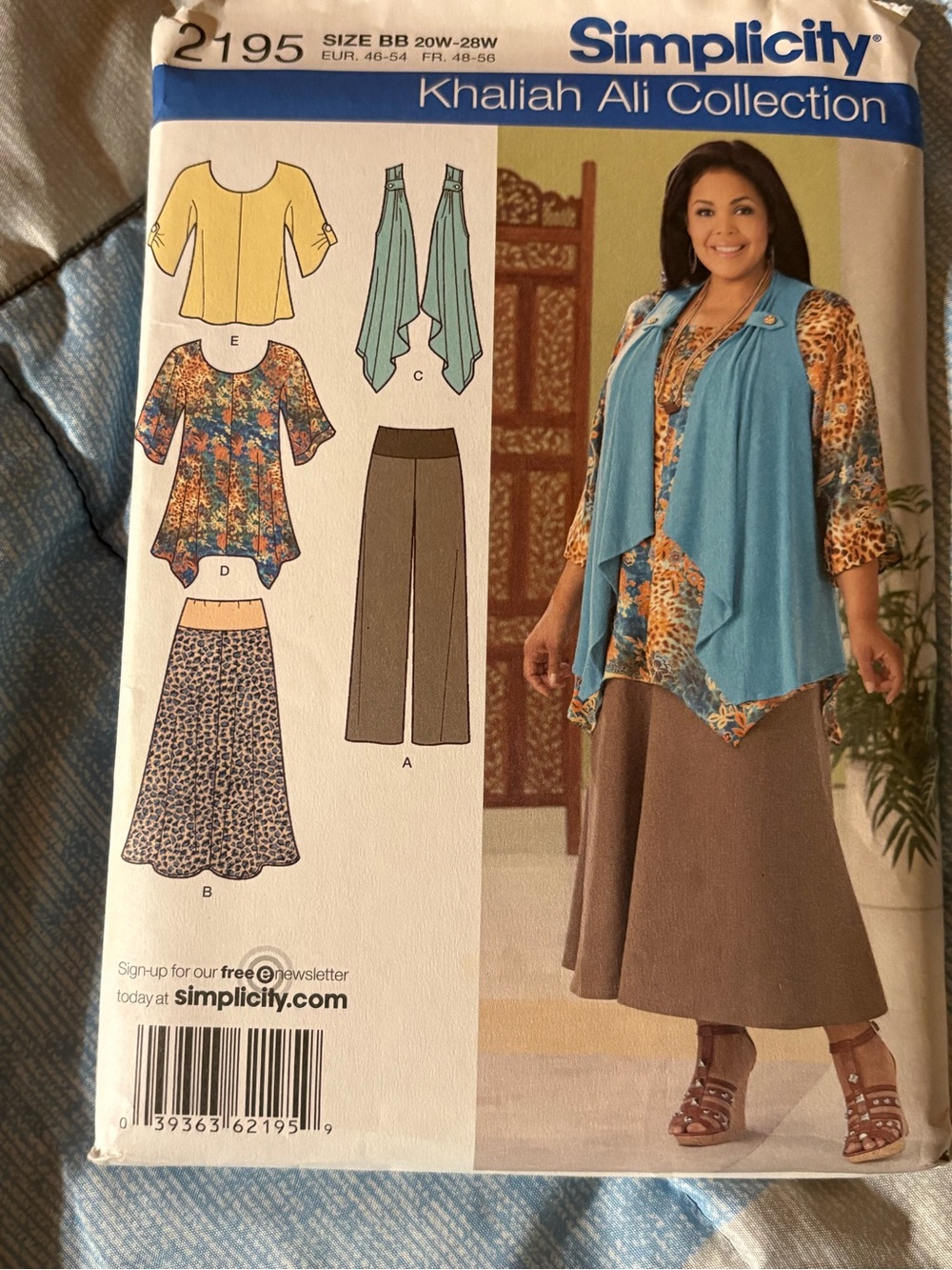 Pattern 2195 - Teal Blue Layered Vest and Floral Top